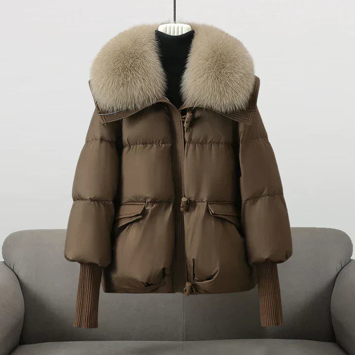 Felicia - Luxurious puffer jacket with faux fur collar